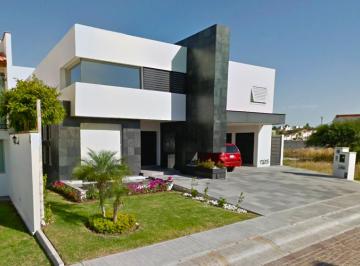 Casa de 5 habitaciones, Querétaro · Casa en Venta en Juriquilla, Querétaro