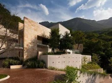 Casa de 4 habitaciones, San Pedro Garza García · Mansion en Lomas del Rosario