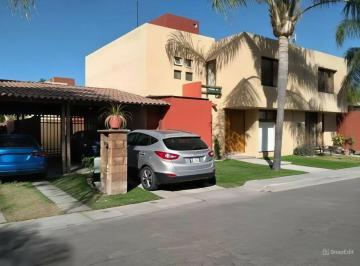 Casa de 3 habitaciones, Corregidora · Casa en Venta en El Pueblito, Querétaro