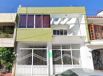 Casa de 3 habitaciones, Tepic · Casa en Venta en Tepic, Nayarit