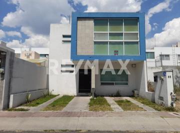Casa · 164m² · 3 Recámaras · 2 Estacionamientos · Casa Amueblada en Renta en El Mirador - (4)
