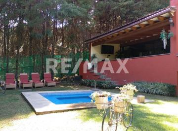 Casa · 200m² · 4 Recámaras · 5 Estacionamientos · Casa en Renta - (4)