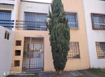 Casa · 86m² · 2 Recámaras · 1 Estacionamiento · Casa en Venta en Toluca, Bosques de Cantabria