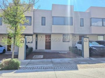 Casa de 3 habitaciones, El Marqués · Casa Renta Acento Residencial Zakia Querétaro Patio Pet Friendly Alberca Amenidades Adhg