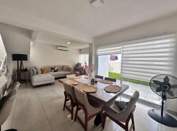 Casa · 141m² · 3 Recámaras · 2 Estacionamientos · Casa en Venta en Residencial Izamal Cancún