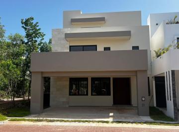 Casa · 368m² · 4 Recámaras · 2 Estacionamientos · Casa en Venta en Residencial Via Cumbres