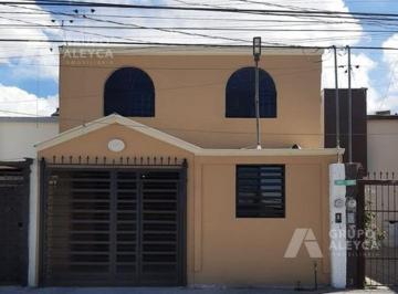 Casa · 146m² · 3 Recámaras · 1 Estacionamiento · Remodelada en Colonia Tierra y Libertad