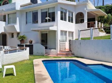 Casa de 4 habitaciones, Cuernavaca · Rento Casa Sola en Av Las Palmas en Bellavista