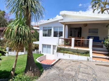 Casa de 4 habitaciones, Cuernavaca · Rento Casa Sola en Av Las Palmas en Bellavista