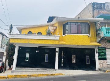 Casa de 7 habitaciones, Tlalnepantla de Baz · Excelente Casa en Esquina con Locales Comerciales y Gran Potencial en San Miguel Chalma, Tlalnepantl