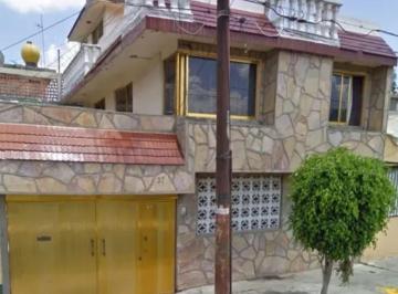 Casa de 4 habitaciones, Iztapalapa · Casa en Venta en Cdmx Iztapalapa U. H. vicente Guerrero