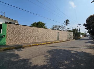 Casa de 3 habitaciones, Medellín · Casa Amplia con Amplio Terreno
