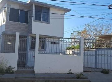 Casa · 3 Recámaras · 3 Estacionamientos · Casa en Venta Colonia Luna Luna
