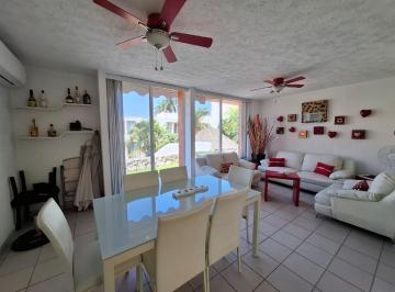 Casa en condominio de 2 habitaciones, Xochitepec · Venta de Casa con Alberca en Xochitepec