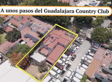 Casa de 3 habitaciones, Guadalajara · Casa en Una Planta Mayormente, Oportunidad, a Unos Pasos del Country Club