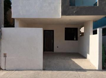 Casa · 138m² · Casa en Jardines de Champayan