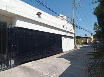 Casa de 7 habitaciones, Acapulco de Juárez · Casa en Venta Ubicado en Acapulco de Juárez