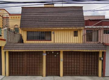 Casa de 4 habitaciones, Xochimilco · Casa en Venta en Ciudad de Mexico Xochimilco Barrio 18