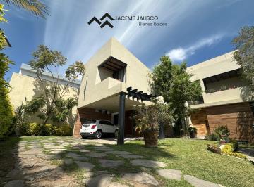 Casa en condominio de 5 habitaciones, Tlajomulco de Zúñiga · Espectacular Casa en Venta Fraccionamiento El Manantial