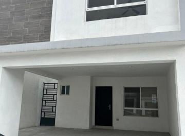 Casa de 3 habitaciones, Monterrey · Casa en Renta en Aura Residencial Dominio Cumbres
