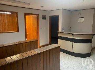 Casa · 461m² · 7 Recámaras · 5 Estacionamientos · Venta de Casa en Coyoacan con Uso de Suelo Múltiple: Residencial, Oficinas, Clinica o Escuela