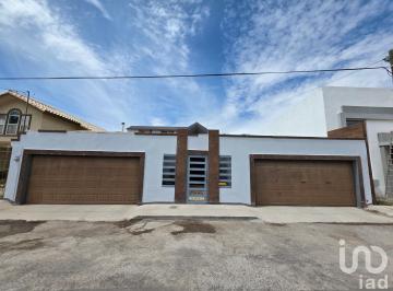 Casa · 269m² · 3 Recámaras · 4 Estacionamientos · Casa en Venta en Campestre Arboleda, Cd Juarez