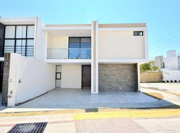 Casa de 3 habitaciones, León · Casa Nueva en Venta en Mayorazgo del Valle, Frente Al Área Verde, 3 Recámaras con Baño.