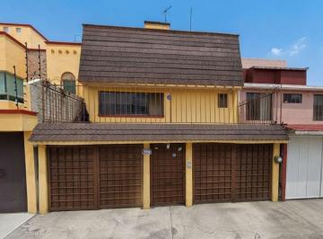 Casa de 4 habitaciones, Xochimilco · Casa en Barrio 18 Xochimilco de Garantiía Hipotecaria Oportunidad Única