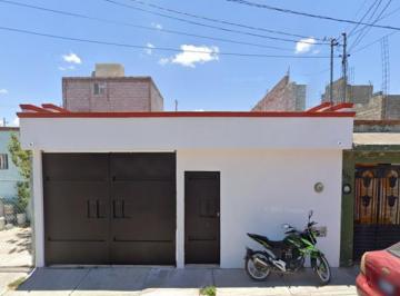 Casa de 2 habitaciones, Querétaro · Venta de Casa en Queretaro Santiago de Queretaro Hidalgo