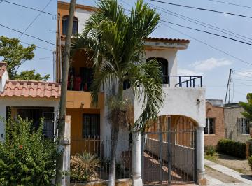 Casa de 4 habitaciones, Manzanillo · Casa en Venta en Puerta del Sol Manzanillo Colima