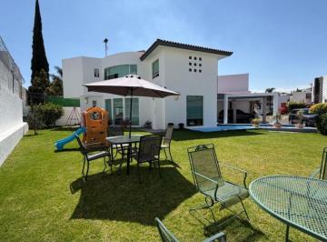 Casa en condominio de 3 habitaciones, San Andrés Cholula · Casa en Venta en El Barreal, Zona Udlap