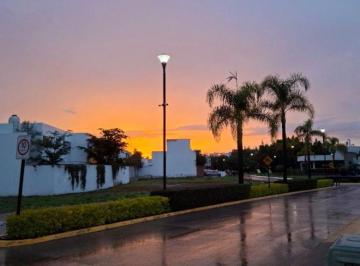 Terreno / Lote en Venta   · Solares Excelente Terreno en Venta