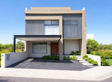 Casa de 3 habitaciones, El Marqués · Casa en Venta en Zibata con Roof Garden