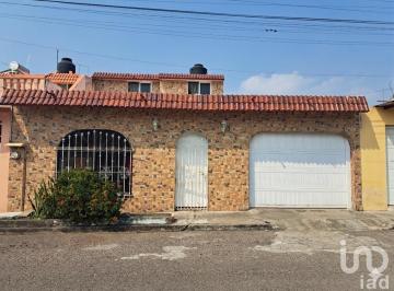 Casa · 130m² · 3 Recámaras · 1 Estacionamiento · Casa en Venta en Coyol Veracruz
