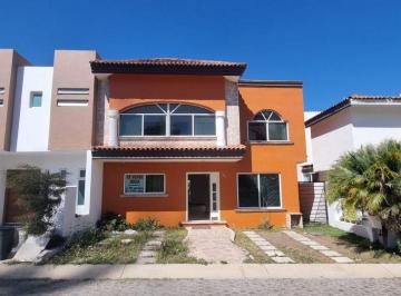 Casa de 3 habitaciones, Tlajomulco de Zúñiga · Casa Fuerte - Coto El Vigia 126