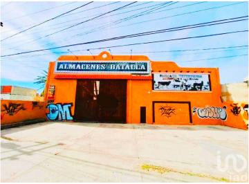 Bodega comercial · 770m² · 1 Recámara · 5 Estacionamientos · Se Vende Bodega Comercial en La Paz, Bcs con Excelente Ubicación en Blvd. Forjadores