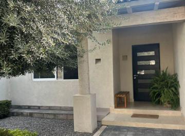 Casa de 3 habitaciones, Querétaro · Renta Casa Amueblada de 1 Piso en Jurica