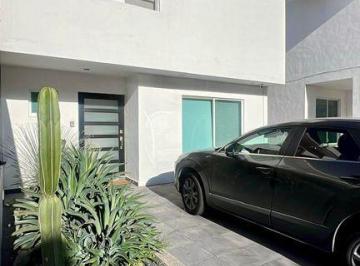 Casa · 130m² · 3 Recámaras · 2 Estacionamientos · Venta Casa en Mision Privadas Residenciales Irapuato Guanajuato