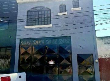 Bodega comercial , Zapopan · Bodega con Departamento en Venta Col. Tepeyac