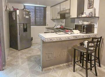 Casa de 4 habitaciones, Monterrey · Casa en Venta en Barrio Santa María