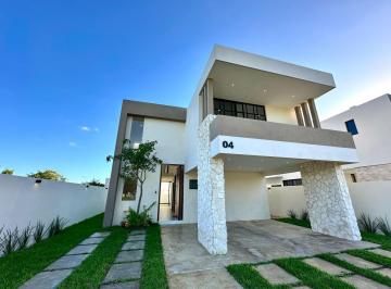 Casa · 285m² · 4 Recámaras · 2 Estacionamientos · Moderna Casa en Venta, Temozón Norte