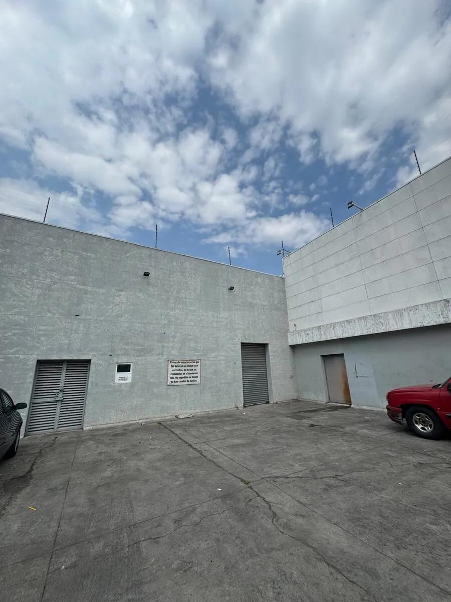 Bodega Comercial Ubicadisima 400 m²