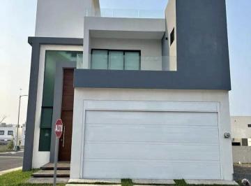 Casa de 3 habitaciones, Alvarado · Casa en Venta Fracc. Lomas de La Rioja