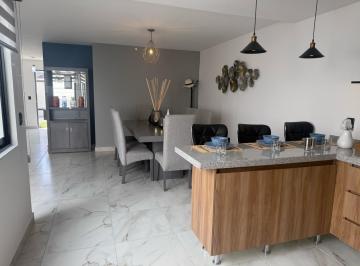 Casa · 150m² · 4 Recámaras · 2 Estacionamientos · Venta Casas Queretaro El Marques Zarú y El Mirador