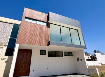 Casa de 4 habitaciones, Zapopan · Valle del Imperio Galo, Fraccionamiento Valle Imperial. Zapopan