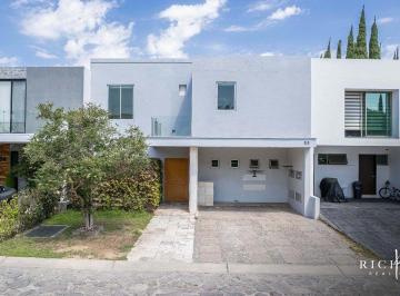 a274b41458b9300d164a190d1a7d22cbc7dd0d5a5fc25bcd1578963de1816df9 · Casa en Venta en Novaterra
