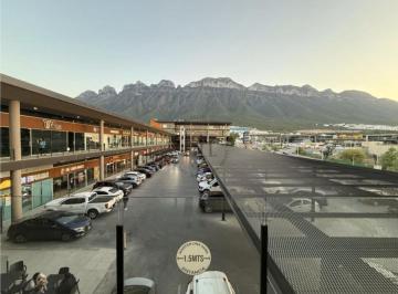 Local comercial · 68m² · 29 Estacionamientos · Local Para Restaurante Plaza Serrania Av Puerta de Hierro Cumbres Mty