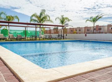 Casa en condominio de 4 habitaciones, Nuevo Laredo · Dh - Casa en Fraccionamiento Muy Cerca del Aeropuerto y a Solo 15 Min de La Frontera