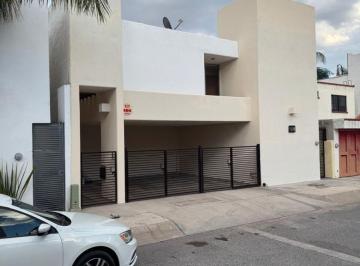 Casa de 3 habitaciones, San Luis Potosí · Casa en Renta en Club La Loma Mixta.