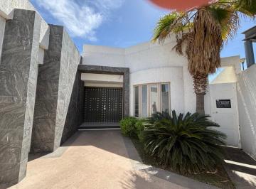 Oficina , Chihuahua · Parques San Felipe Oficinas Modernas y Amuebladas en Venta